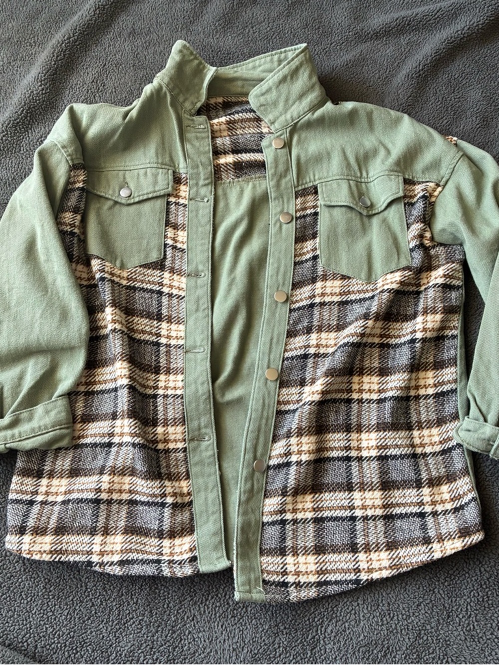 Women’s plaid jacket